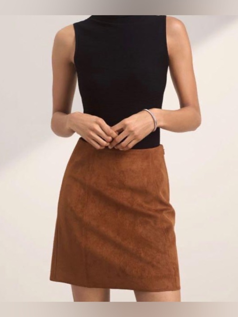 Aritzia Babaton Hopper Faux Suede Brown Mini Skirt 4 - Picture 2 of 7